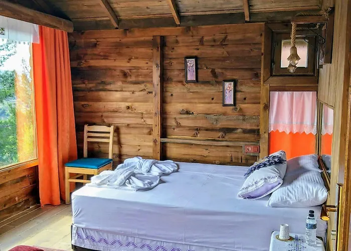 Goedence Restoran Hotel Godence