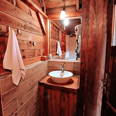 Goedence Restoran * Godence