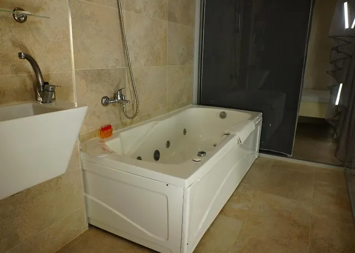 מלון Goedence Restoran *